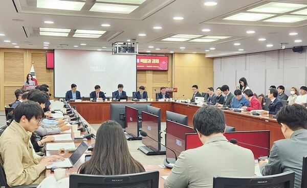 AI 바이오헬스산업 지원하는 '플랫폼' 필요하다